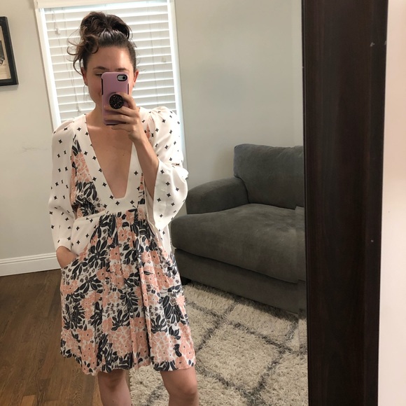 Free People Dresses & Skirts - Free People deep-v dress - M